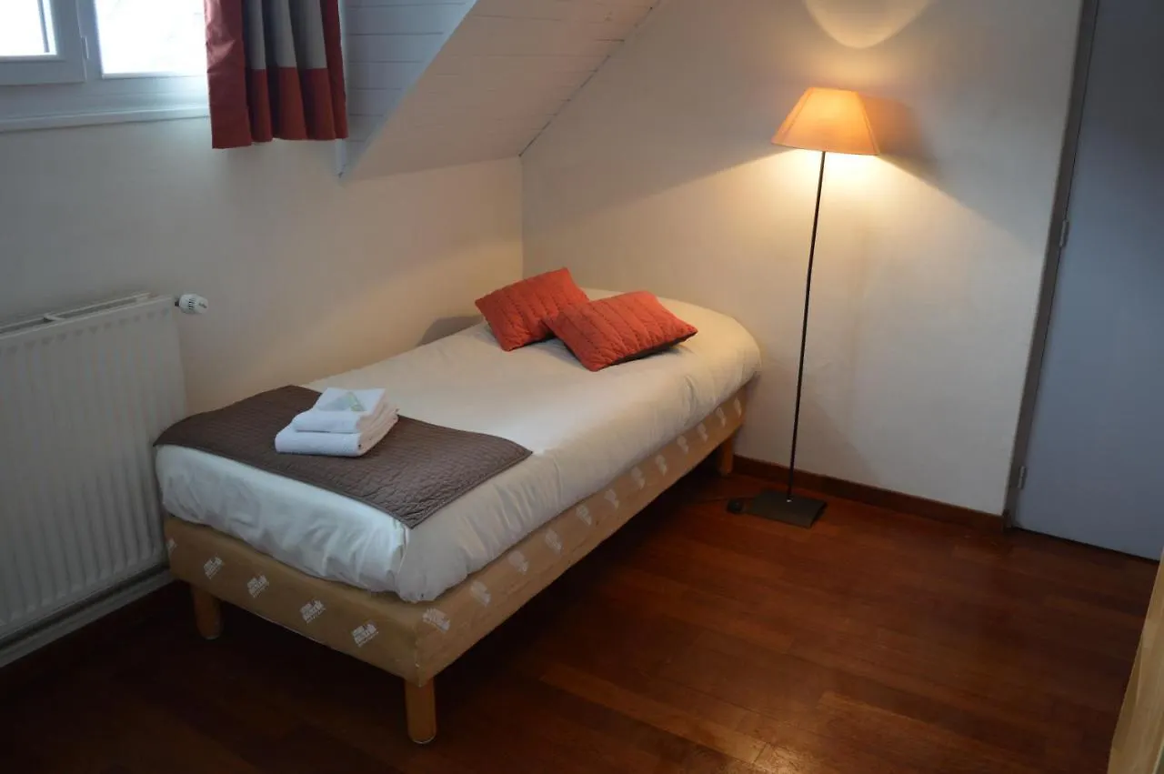 La Maison D'Hoursentut Hotel Campan 2*,  France